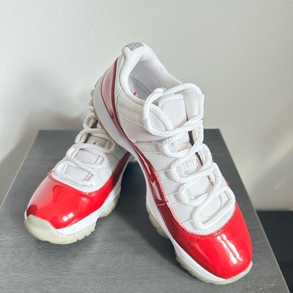 jordan 11 low cherry 2016